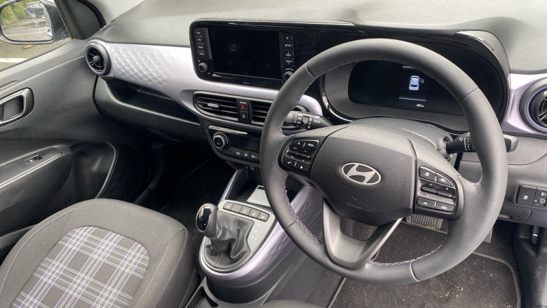 Hyundai i10 1.2 [79] Premium 5dr Auto [Nav] Petrol Hatchback